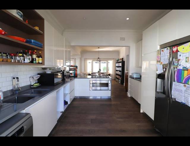 4 BEDROOM HOUSE FOR SALE IN PARKHURST